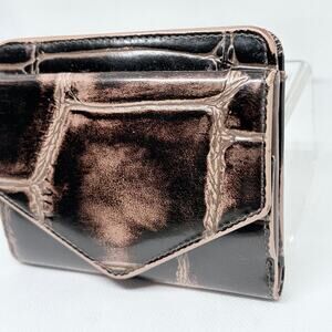 Real Mind Prima Glossy Brown Crocodile Embossed Leather Compact Wallet